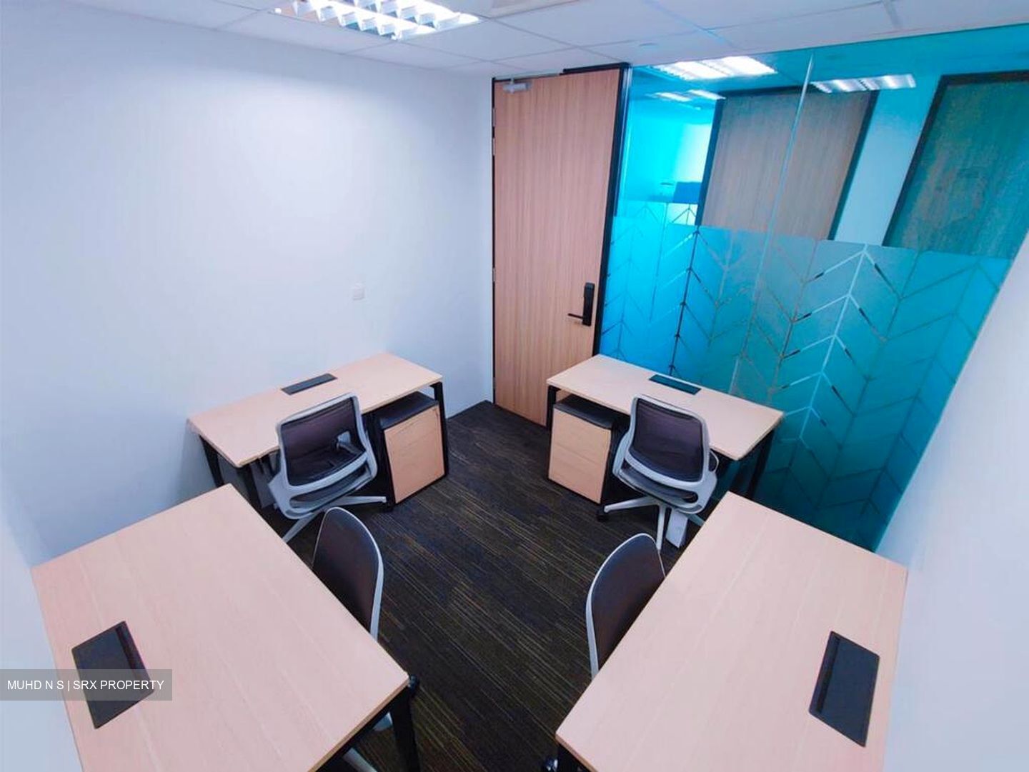 Odeon Towers (D7), Office #577725451